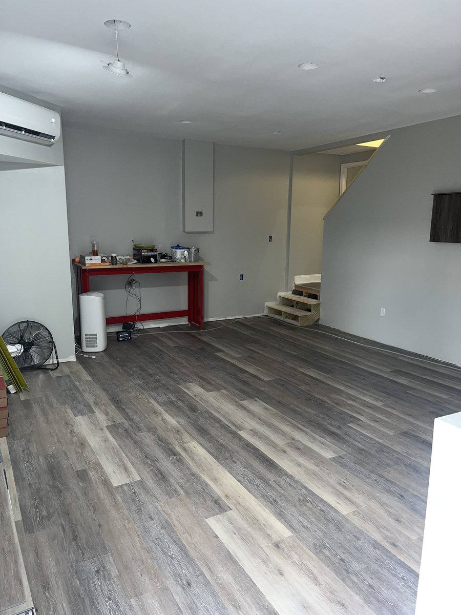 BrandonLadnerrr's tweet photo. 5 hour lvp job. Weekend availability https://t.co/pfEKLo1fNe
