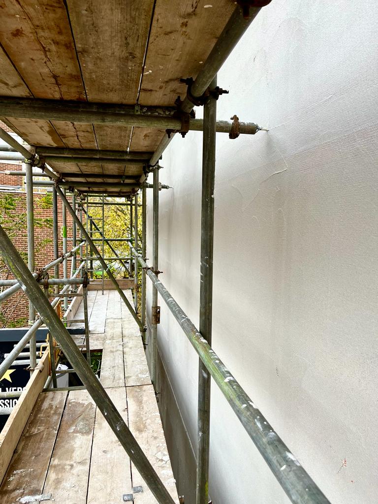 The new wall is emerging! Thanks to CH Plastering and <a href="/SAS_Europe/">SAS Render Systems</a>