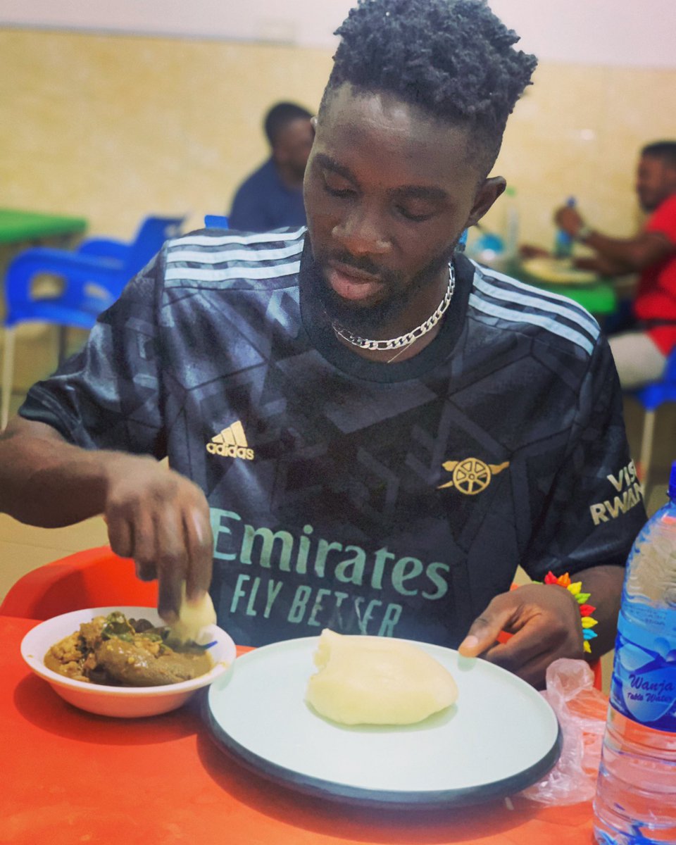 Zikoterta's tweet photo. Everyday I thank God for creating food🙏🏾

#ForFoodOnly 
#MadeForFood
#Foodie 
#WhatIsLifeWithoutFood
#HowCanYouNotLoveFood
#GetMeFoodAndIWillMarryYou https://t.co/CjQQoOudZp