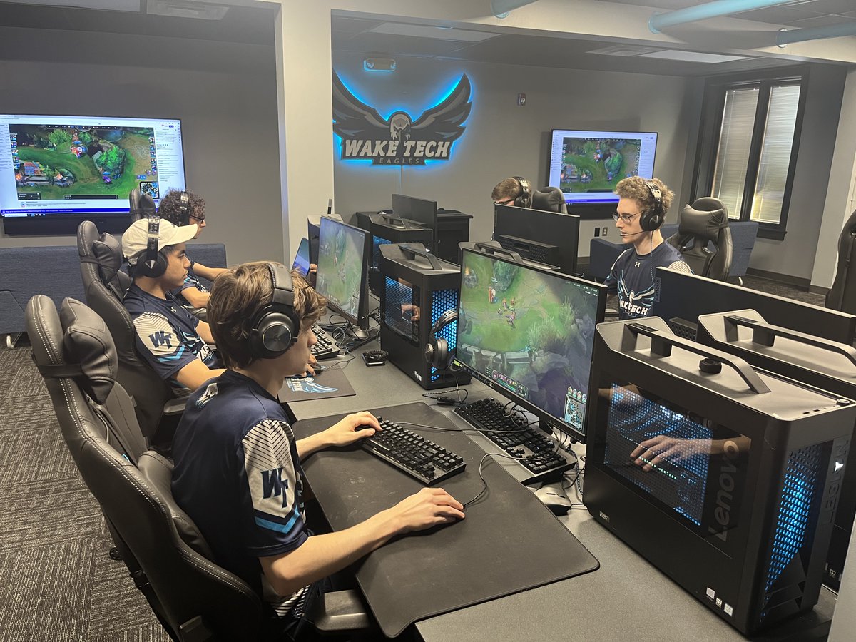 WakeTechEsports tweet picture