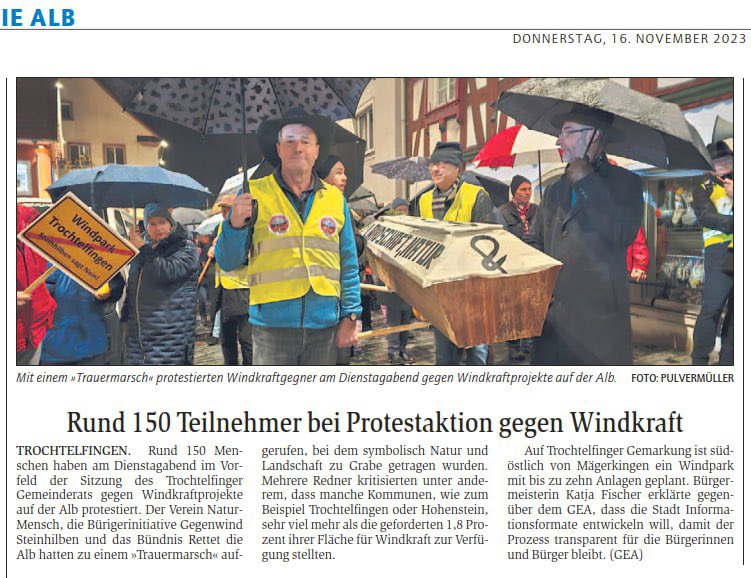 VernunftkrafteV's tweet photo. Die Alb macht mobil:
Mit einem Trauermarsch protestieren die Menschen in Trochtelfingen gegen die sinnlose Zerstörung ihrer Heimat für die Windindustrie:
/CC https://t.co/21tBT6J9PP