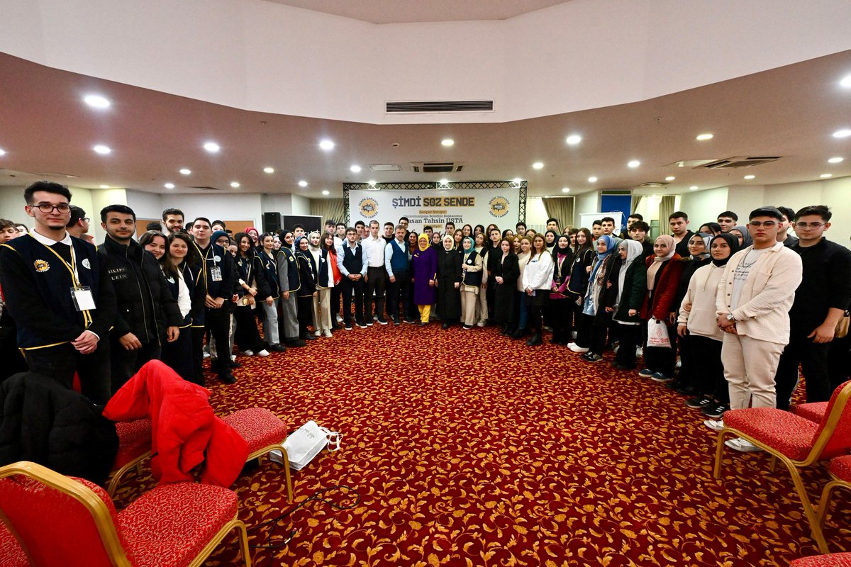 Gaziosmanpaşa Belediyesi Kent Konseyi Gençlik Meclisimizin düzenlemiş olduğu “Şimdi Söz Sende” programıyla bir kez daha gençler sordu biz cevapladık. 🎤

Enerjileriyle günün yorgunluğuna iyi gelen gençlerimizin, merak ettikleri soruları yanıtlayarak keyifli bir sohbet