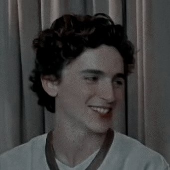 gaceladefuego's tweet image. ᅠ⠀ 
     𝐒𝐄 𝐁𝐔𝐒𝐂𝐀 𝐀 𝐑𝐄𝐆𝐔𝐋𝐔𝐒 𝐁𝐋𝐀𝐂𝐊
 
ᅠ       ■ ፧  otp. enemies to lovers.
ᅠ       ■ ፧  slytherin &amp;amp;&amp;amp;.  pureblood.
ᅠ       ■ ፧  Fc: Thimothee C.
ᅠ       ■ ፧  info en md 人  𝐑𝐓 ↺ ♡ 
ㅤㅤ
ᅠ⠀⠀