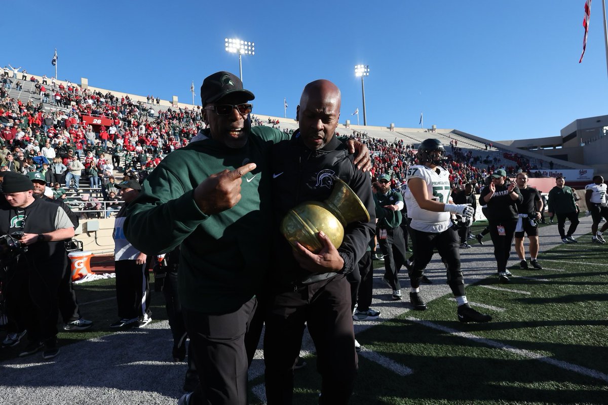 MSU_Football's tweet photo. The Old Brass Spittoon is coming home!

#GoGreen https://t.co/9B9gOSeyV0