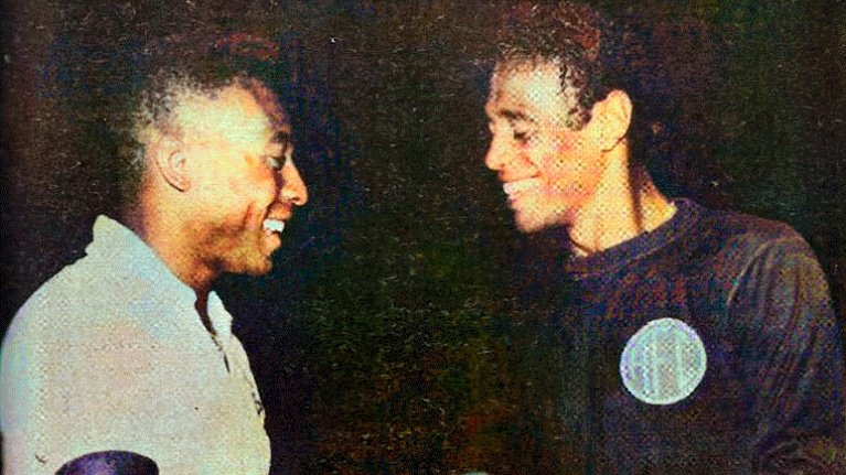 Na "Era Santos de Pelé" no Campeonato Brasileiro, entre 1961 e 1965, o Peixe foi Pentacampeão consecutivo, e apenas 2 times conseguiram o derrotar.

São eles: o Botafogo de Garrincha, no 2° jogo da final de 1962, por 3x1, e o America-RJ, no 2° jogo da semifinal de 1961, por 1x0.