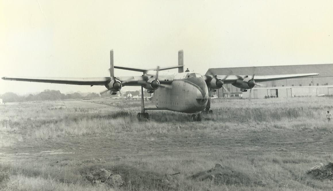 Aerotiques's tweet photo. @NewarkAirMus Not our pic, but he she is taxing across a field and public road to her home in the 70s & 80s at the Southend Historic Aircraft Museum https://t.co/961iWc852f