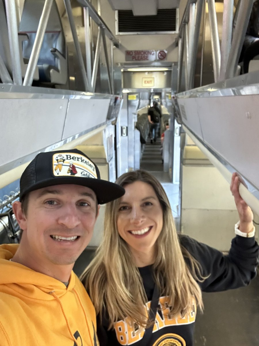 tylerbrandt's tweet photo. @hknightsf Last step, @Caltrain ! #GoBears #totaltransit https://t.co/0GJH1YcPBe