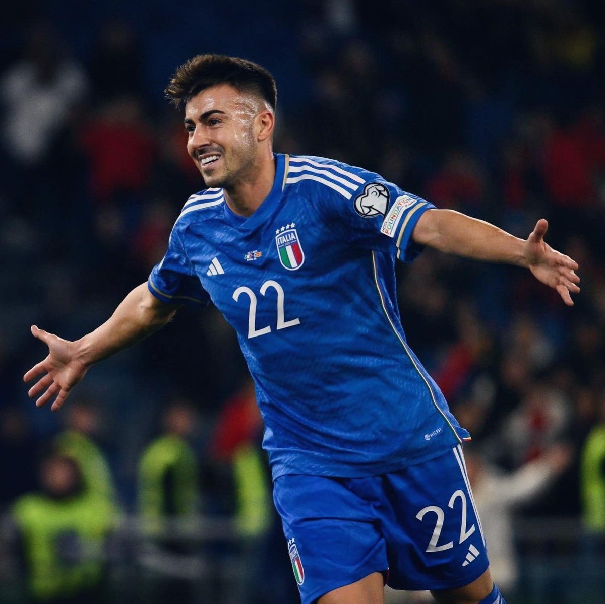 OfficialEl92's tweet photo. Grande Vittoria,
Ritornare al gol in Nazionale all’Olimpico sotto la Sud è stata un’emozione unica 💙 Questo Gol è tutto tuo Donati ��🏼✨ https://t.co/eShs5oNudT