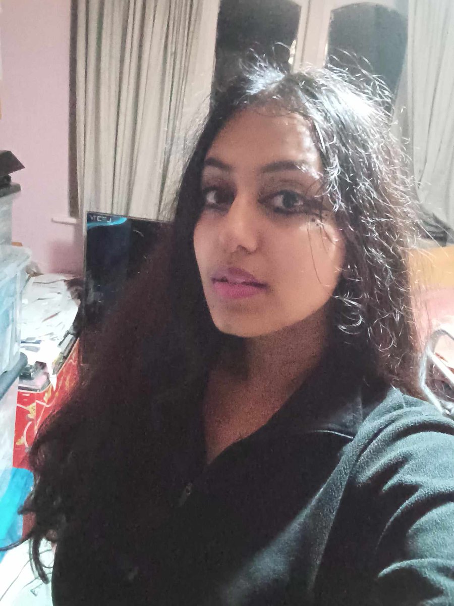 NishaPandaBEAST's tweet photo. I posted some of these on instagram too lol, but random pic time 😂😂
#newpicture #newselfies #randomIknow #fleece #youtuber #night https://t.co/TIjXcW52S4