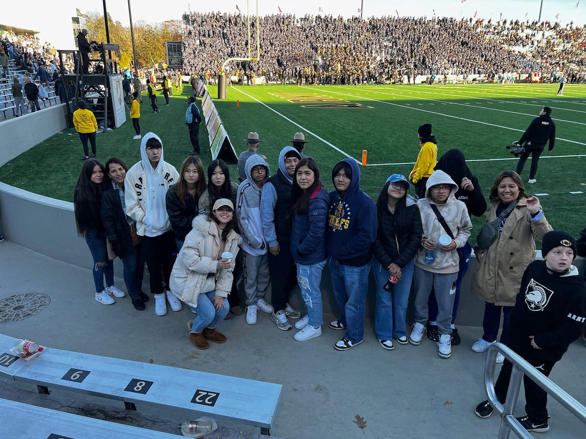 FLHS_English's tweet photo. @flhsnyc RP mentors took our students to the Army vs Coastal Carolina football game today. The football game and college experience was a first for all our mentees. Today was an extra special day. Thank you to our dedicated mentors!! FLHSRP (advisory) rocks! https://t.co/5Ph3g8w8XZ