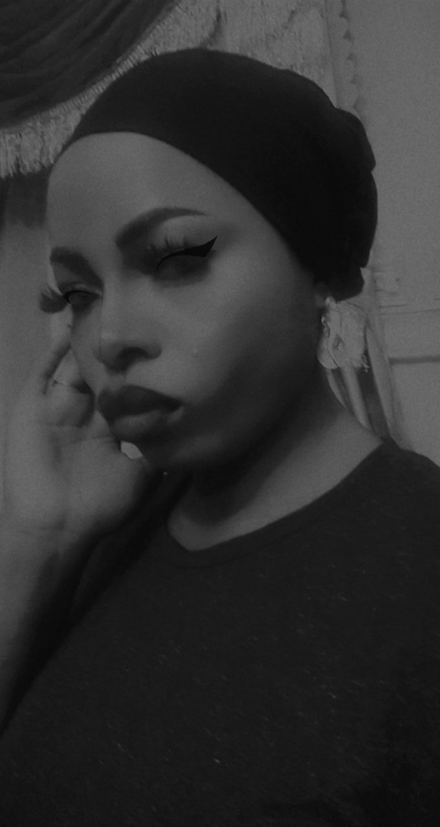 FM_Abby's tweet photo. Drama free, Peace of mind. Unbothered and minding my own business❤️💯 https://t.co/qx7kHFHdla
