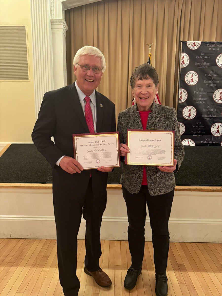 MayaCamilla tweet media