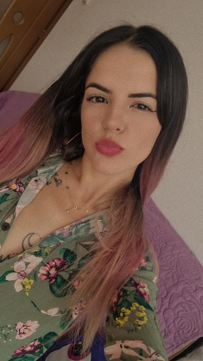 AnneeMiaa's tweet photo. Almost ready 😁😘 https://t.co/ilMRCYxxBa