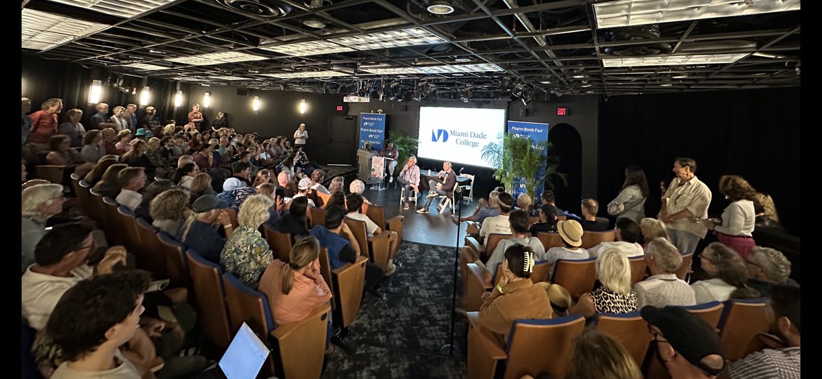 We had an amazing, generous crowd for a great conversation with Florida hero Carl Hiaasen at the @miamibookfair. If you missed the live show, we’ll play the episode on @wlrnsundial this week!