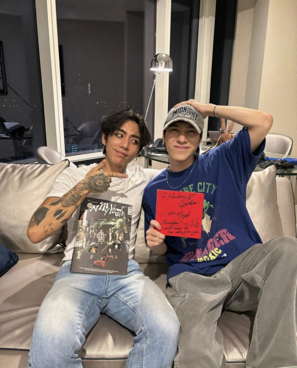 Hendery from WayV instagram post with DPR IAN
