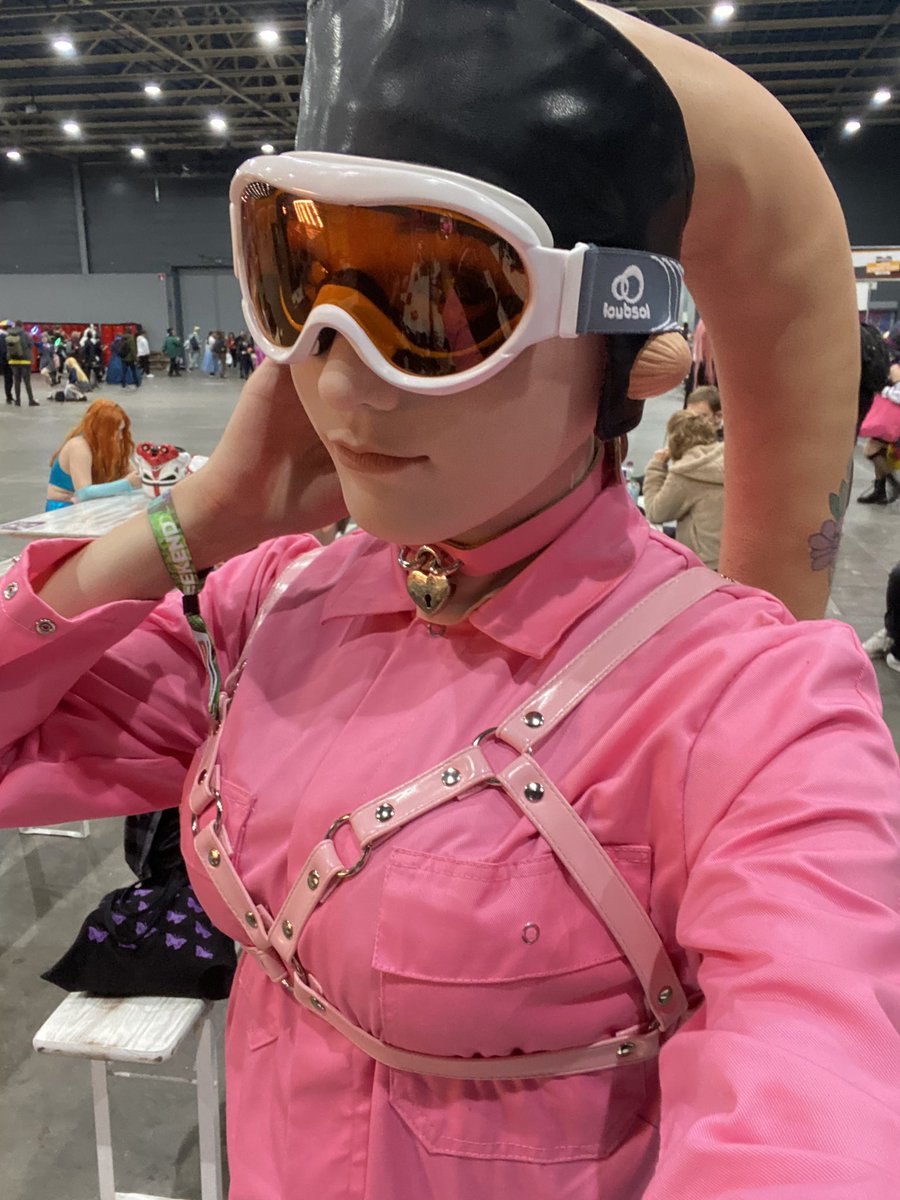 I wore <a href="/ROANYER8/">ROANYER</a> May 2.0 to Dutch Comic Con today as part of my Twi’lek cosplay.  I had such a blast. And almost no-one noticed that it was a mask❤️

 #femalemask #femalemasking #フィメールマスク #面具变装 #硅胶面具