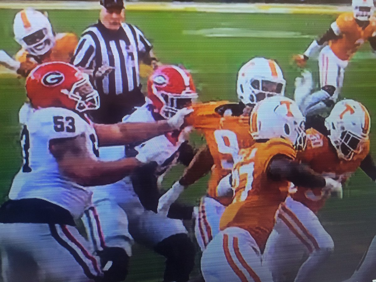 Weekly Tyler Baron Was Held screenshot