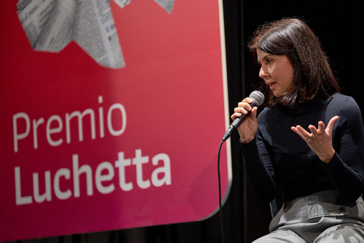 premioluchetta's tweet photo. “La società fragile”. Con  @lisaiotti, @sabrycarreras, @IreneSicurella,
e @Sabrinapisu per parlare delle difficili condizioni di vita dei giovani neiquartieri emarginati delle grandi città. Modera Gioia Meloni https://t.co/mWMlX2cchq