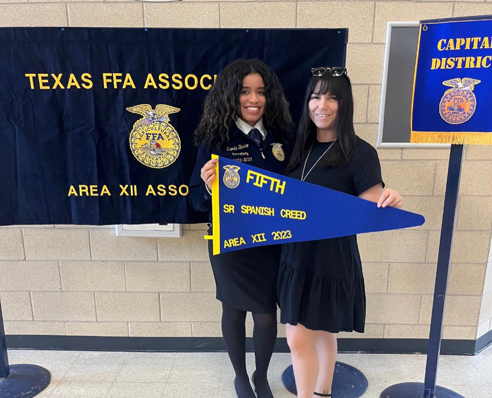 chskisd's tweet photo. 🐾 Chaparral FFA member Kamila Blanco takes 5th in Senior Spanish Creed at the Area XII LDE Contest👏👏 #gobocats #BobcatPRIDE https://t.co/R4ZJRRRlgY