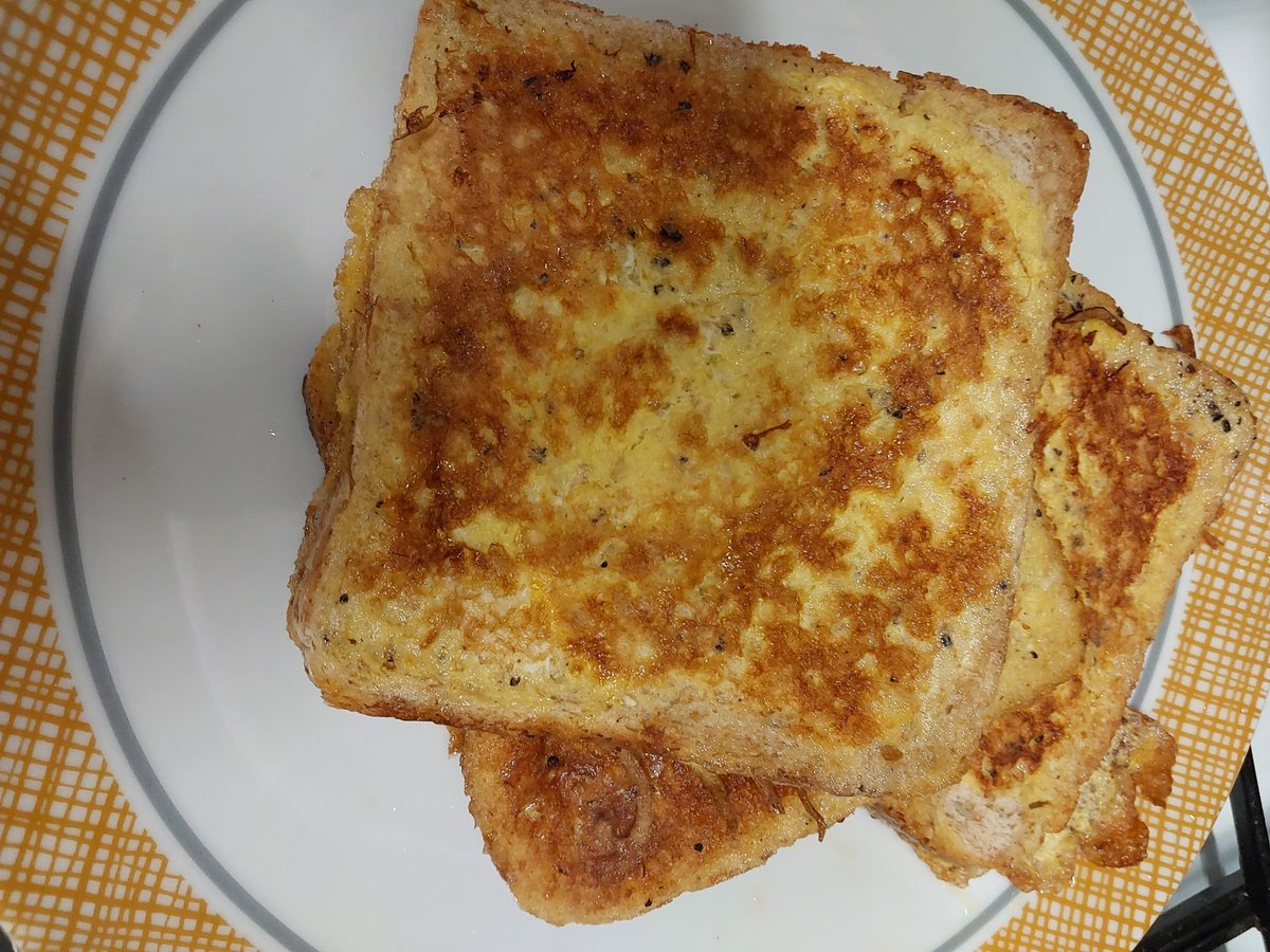 BahaNick16's tweet photo. #eggbread 😋 @ASovij https://t.co/XAzayMgqgk