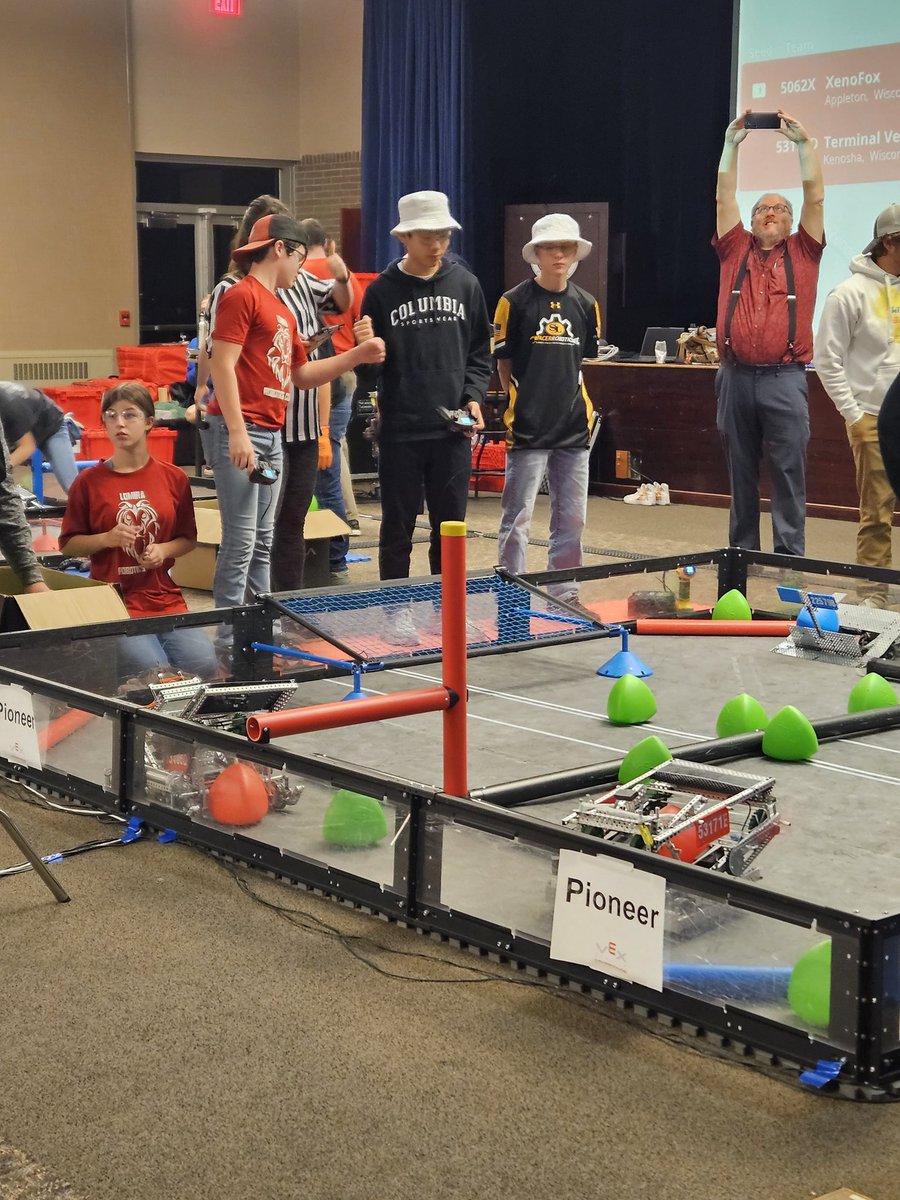 SLHS_STEM's tweet photo. Really proud of both of our teams today - Terminal Velocity &amp; The Aliens! Both eliminated in semifinal upsets, but a really strong showing at the first tournament of the season! https://t.co/NBkEJixemB