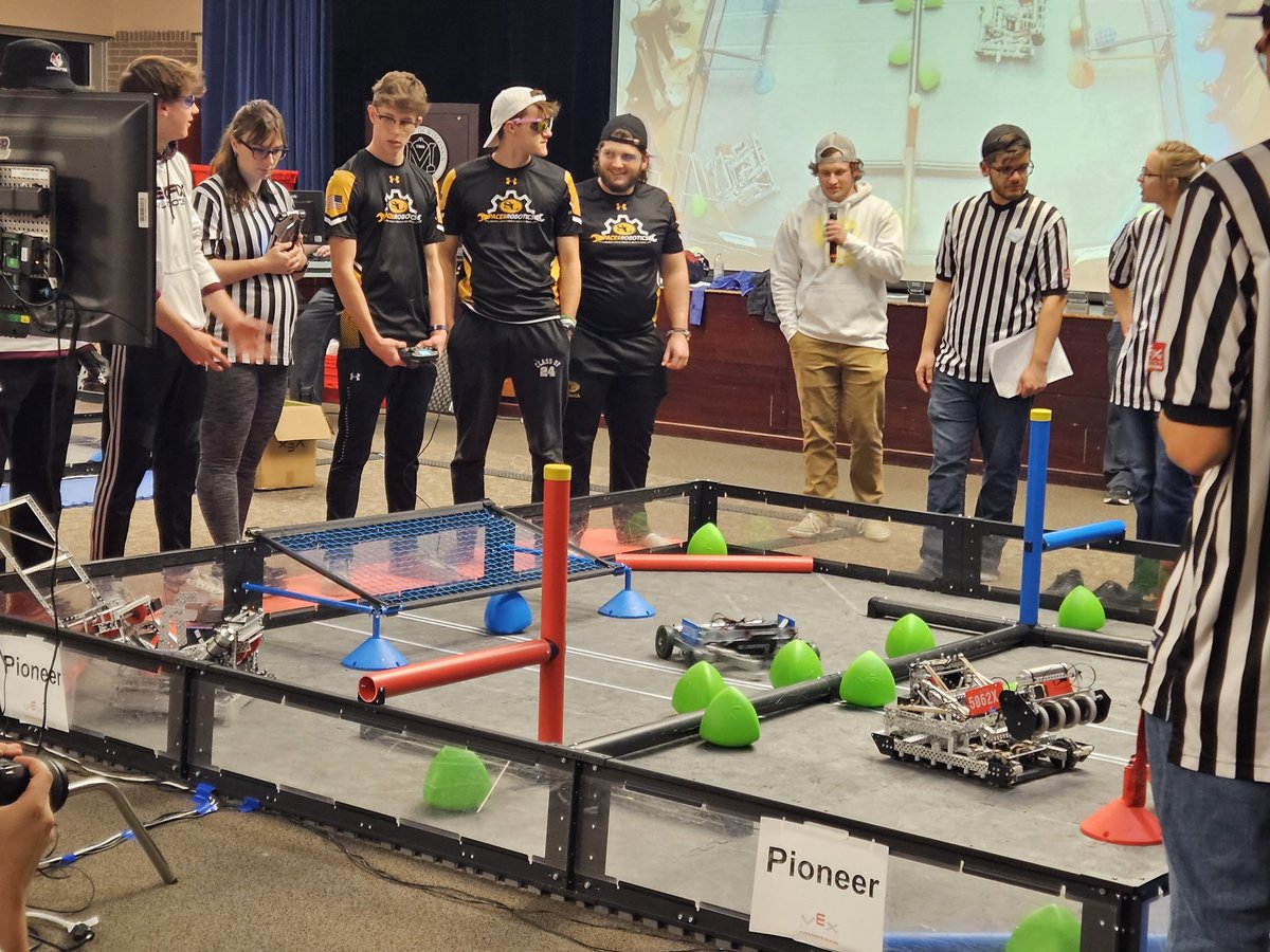 SLHS_STEM's tweet photo. Really proud of both of our teams today - Terminal Velocity &amp; The Aliens! Both eliminated in semifinal upsets, but a really strong showing at the first tournament of the season! https://t.co/NBkEJixemB