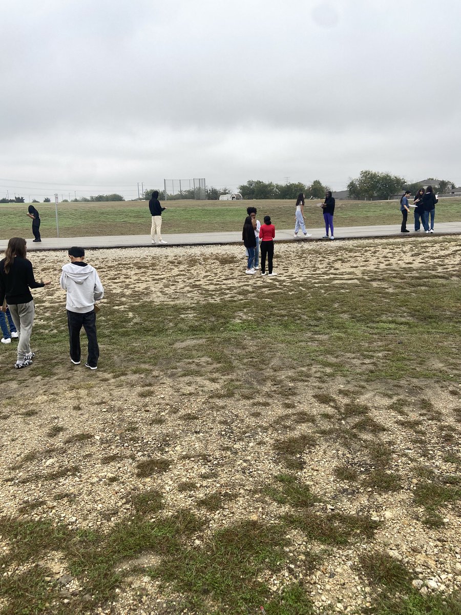 MsPustejovsky's tweet photo. Our week in Teen Leadership was filled with gratitude activities. We journaled, went on a nature walk and wrote letters to teachers. Happy Thanksgiving!! https://t.co/fIV8BIYbuN
