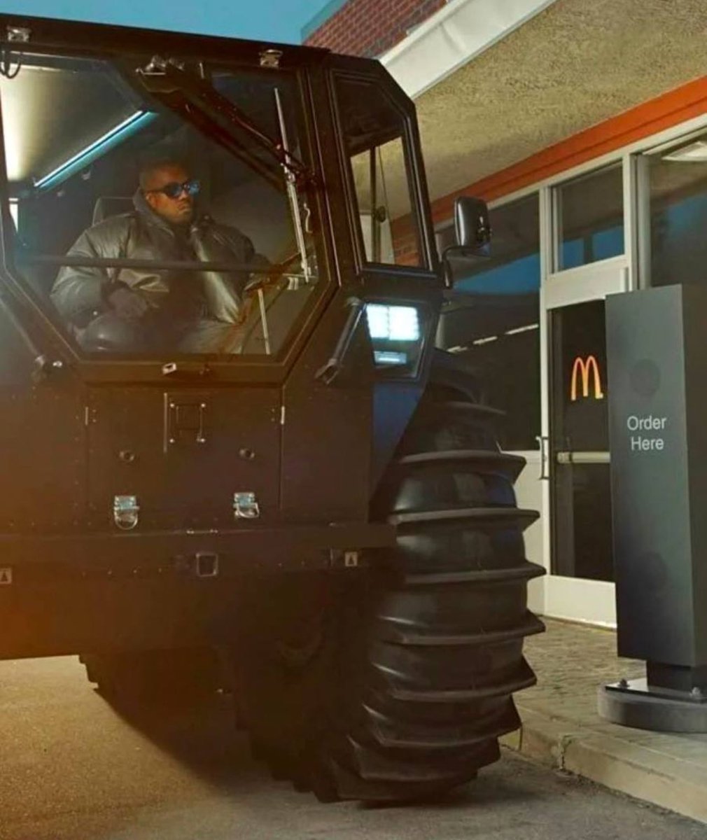 CharlesPattson's tweet image. Designers on their MacBook Pro M3 Max to draw rectangles