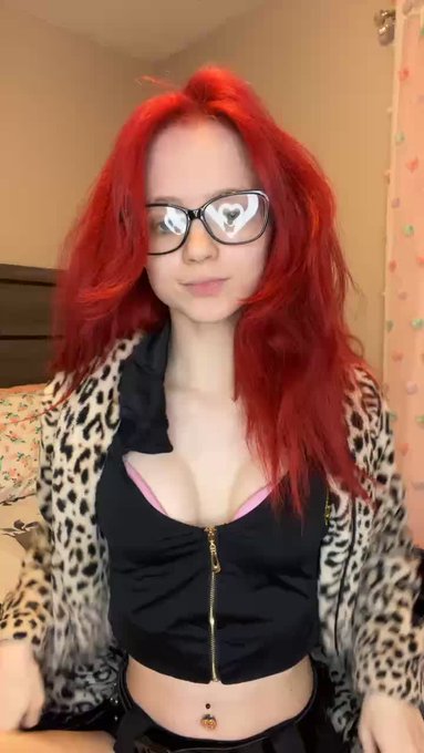Only 18 tiny daddy&rsquo;s girl💘 is live now! https://t.co/e2yfPa2ZRr https://t.co/aLWEY7ncpw<a href="/tag/tattoos"class="tags"><span>#tattoos</span></a><a href="/tag/ass"class="tags"><span>#ass</span></a><a href="/tag/petite"class="tags"><span>#petite</span></a>