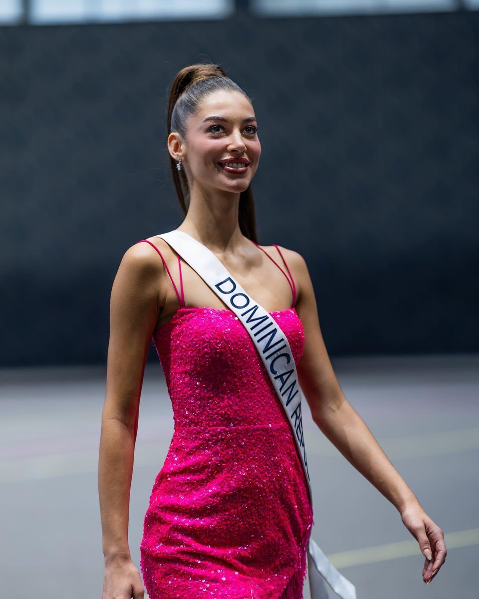 princessice1987's tweet photo. Mexico and Dominican ตุ๊บรอบแรกเลยหรอ แรงมาก😳

#MissUniverse 
#MissUniverse2023 
#MissUniverseThailand2023 
#MissUniverseThailand
#แอนโทเนีย #หลานย่าโมGoจักรวาล https://t.co/Vw8FFaPs8P