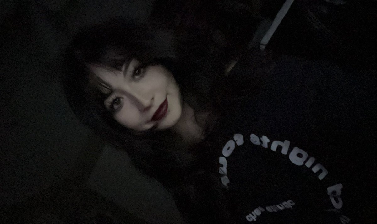 anna🍑 tweet media