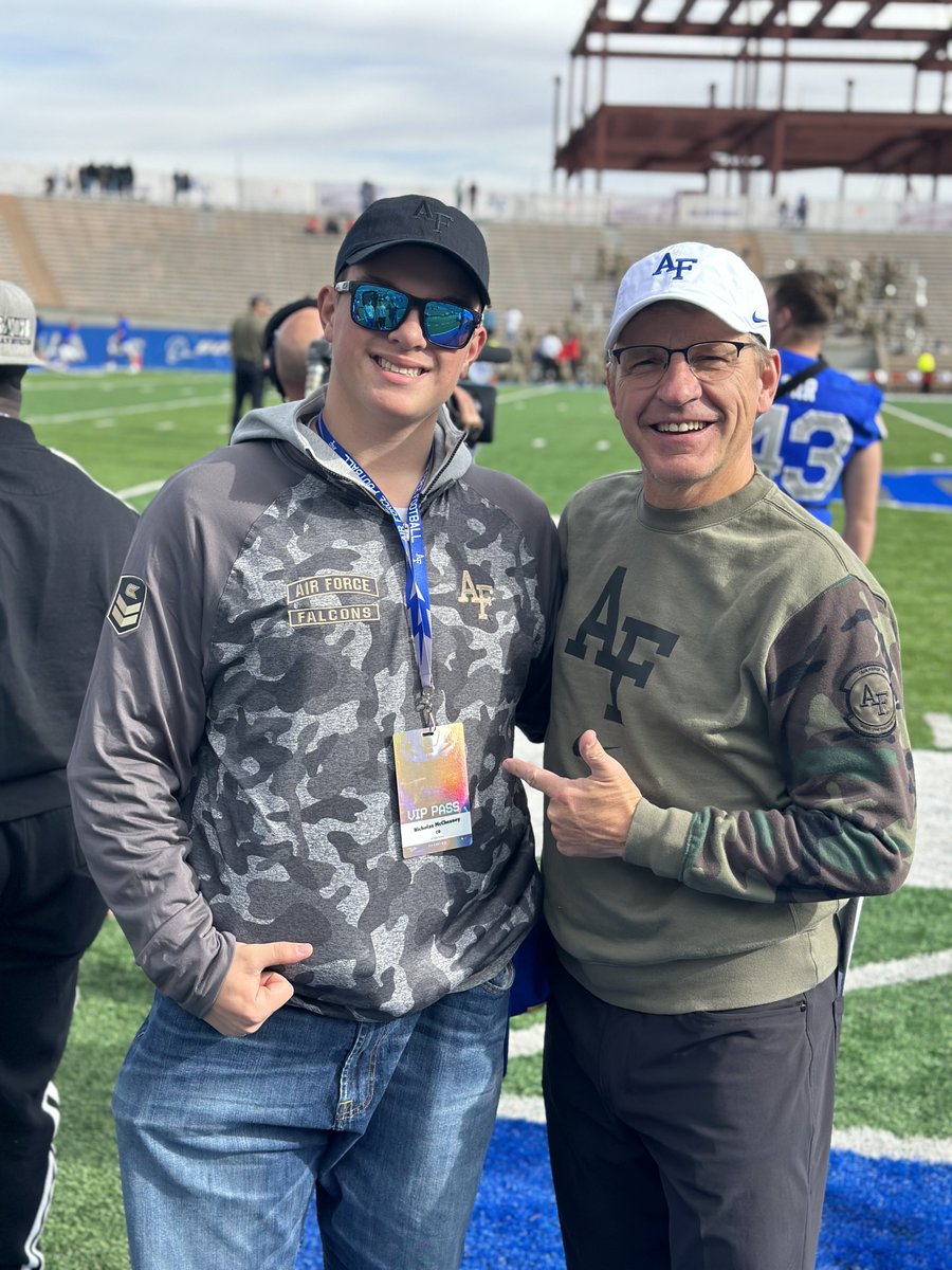 SixZeroAcademy's tweet photo. Hell of a #CollegeFootBallRecruiting visit @AF_Football for ‘28 #OL #DL @NickM6013! Great to see & talk shop w/ Coach @Brian_Knorr, @LukeMeyer_47 & a bunch of the #DungeonFamily! Heartbreaker on the gridiron but GD do I love @AF_Football & how they do things! @BenGarland63 @sixzeroequip @Zero2SixtyPod