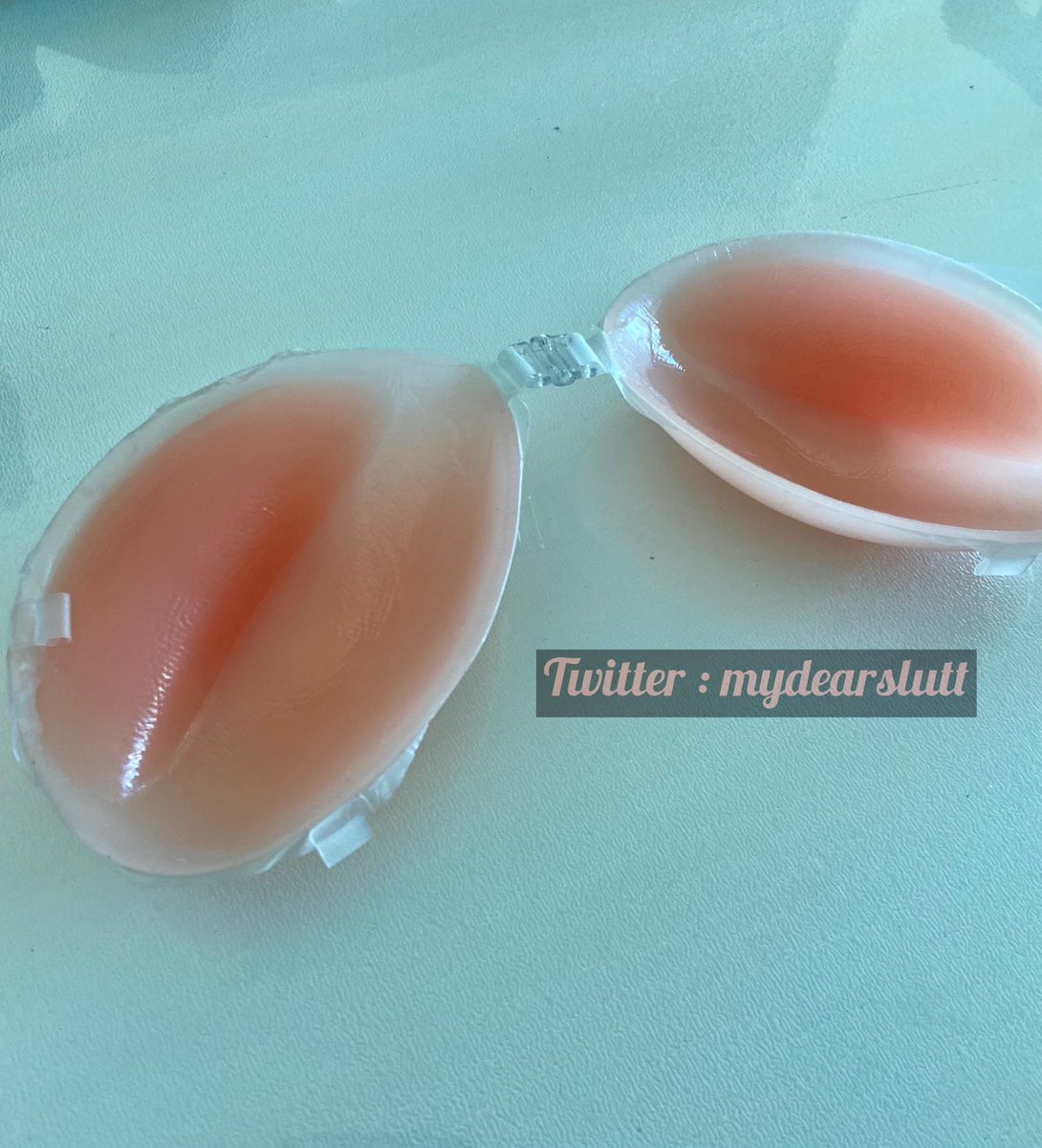 淫妻用完全日就咁放係枱面
點處理好🤔🤔🤔
#hkcouple #香港夫妻