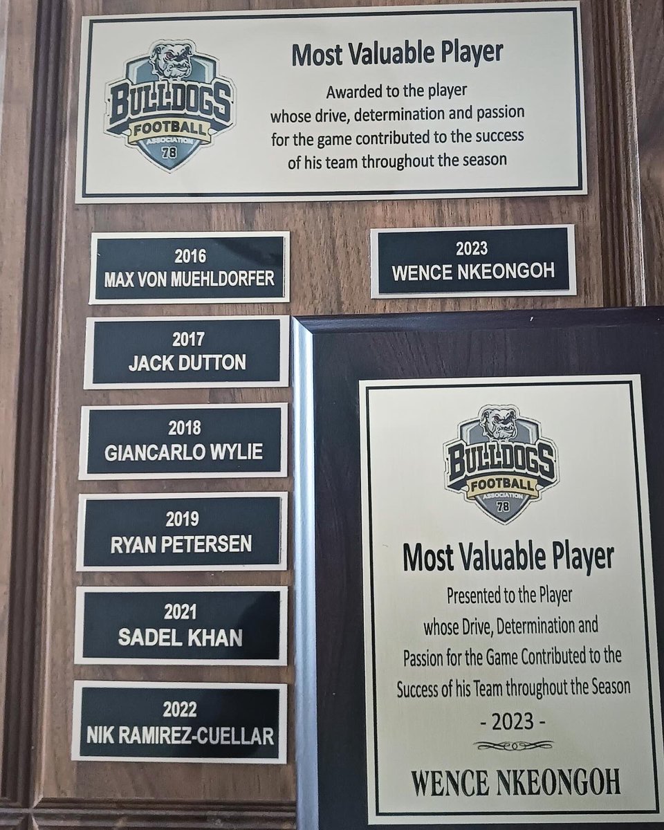 strivefitness's tweet photo. Huge congratulations to #strivetrained athlete Wence Nkeongoh being named the @calgarybulldogsfootball bantam MVP and a @cbfapr All Star!
#hardworkpaysoff #strivetrained #football #mvp # https://t.co/MAcfnb1gJU