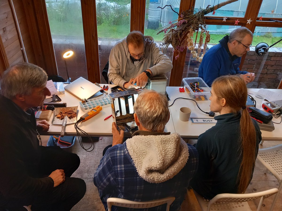 CoopSandra's tweet photo. Busy session at the Repair Cafe at Grow West Fife in Culross. Wonderful to learn how to fix things rather than throw them in the bin! Great cake too.
#Sustainability #ClimateAction #MakeDoAndMend #ToolLibrary
#LocalCauses #CommunityEvents 
@heggie_peter @Tom_MPM https://t.co/24HyBie6sl