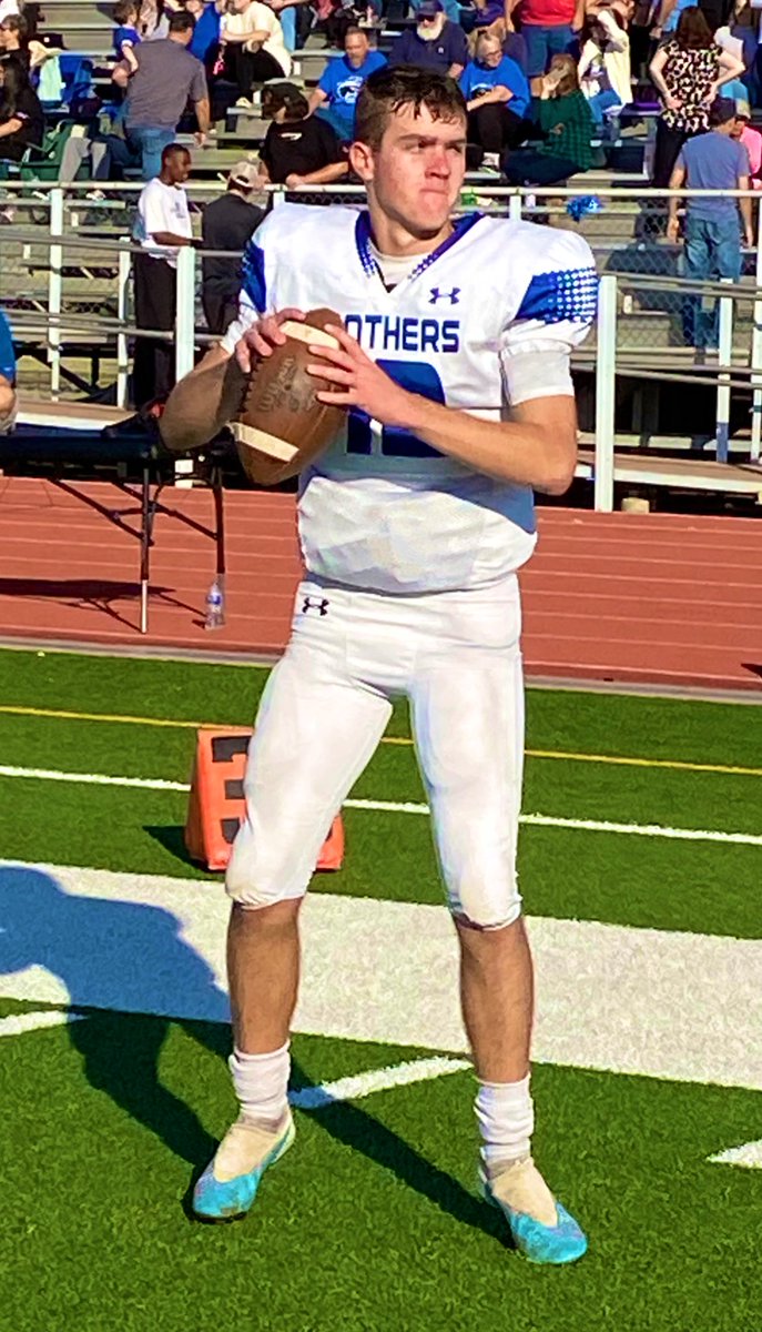 KevinMcCabe987's tweet photo. I’m sold! Some have doubted @PHHS_Panthers QB @Qb12_GageBaker “75 TD passes, but doing it against 3A schools” but his arm strength, quick release and ability to go through progressions would work at any level, including D1College. Good luck in the title game! #12Gage https://t.co/9I0cQjm165
