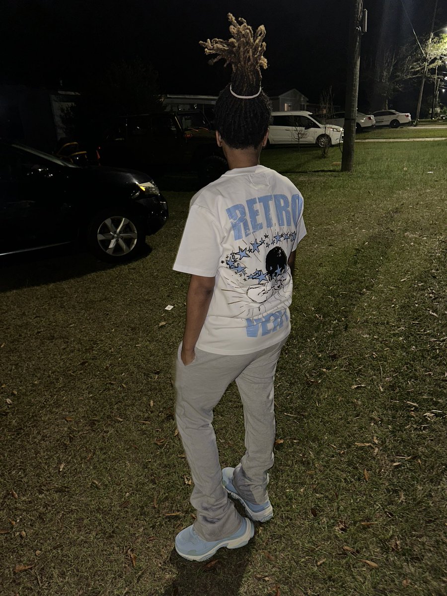 DrankGod4400's tweet photo. They say pressure bust pipes but pressure make diamonds 💎 💙 #LLMatt https://t.co/NSfFmKWJW1