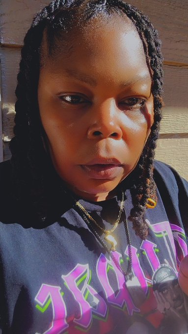 I need some eyebrows! https://t.co/vs2TClxR9s<a href="/tag/myxanniversary"class="tags"><span>#myxanniversary</span></a>