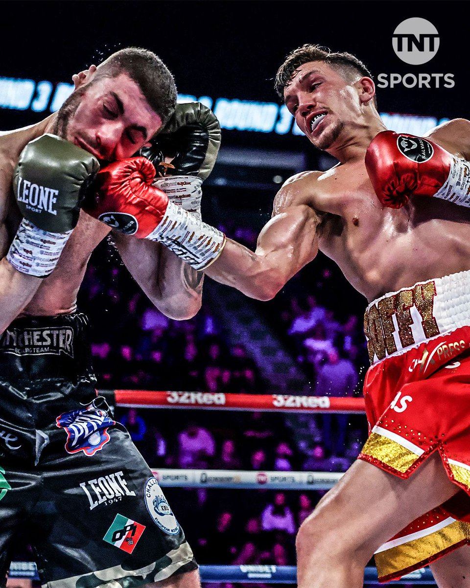 boxingontnt's tweet photo. What a shot 🥊

What a shot 📸

Picture perfect stuff by @Liamdavies_2 💪

#BallDogboe | #BentleyHeaney https://t.co/zBndFNKm9w