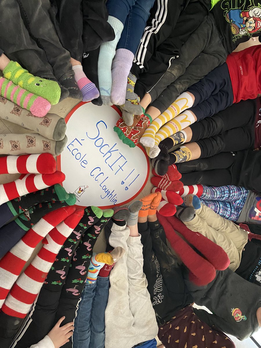 MmeCyyt's tweet photo. Sock it for sick kids @CCLoughlin ! https://t.co/EeFYZV8WAf