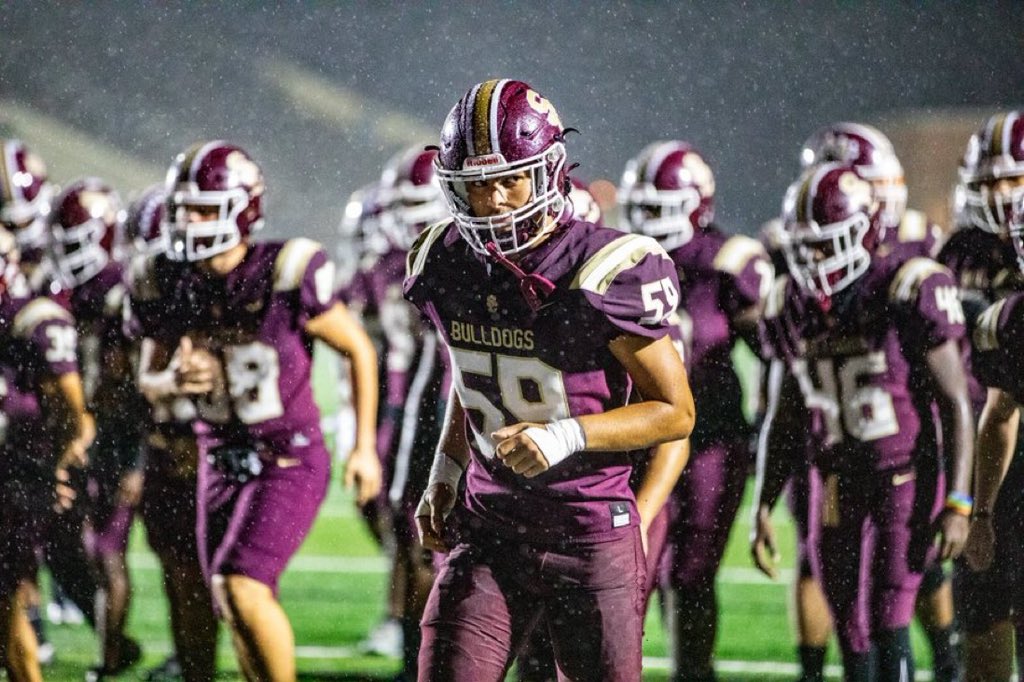 Playoff Note: Last night, <a href="/SC_BulldogFB/">Summer Creek Football</a> defeated Clear Creek 42-0. This marks the second-straight shutout in a playoff game by the Bulldogs defense. They have won their first two playoff games 90-0. 😤#txhsfb