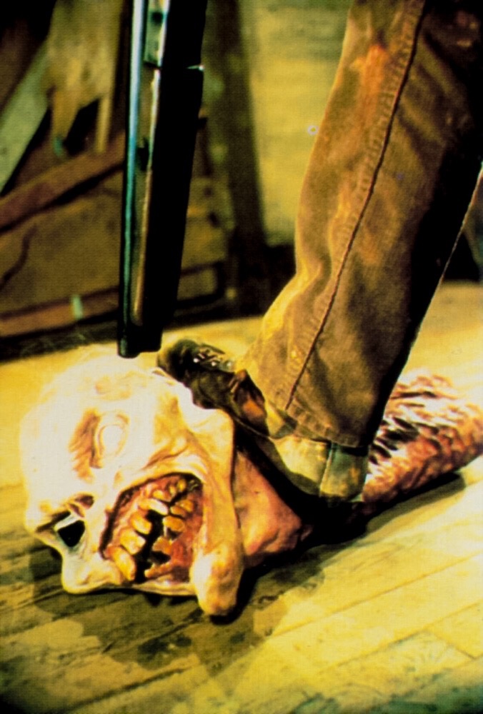 EugWSerra's tweet photo. On March 13, 1987, EVIL DEAD II was unleashed! #EvilDead2 #BruceCampbell #SamRaimi #TedRaimi #GregNicotero #HowardBerger #RobertKurtzman #MarkShostrom #SarahUriarteBerry #DanHicks #KassieDePaiva #RichardDomeier #DeniseBixler #AshWilliams https://t.co/dZxkDAibhS