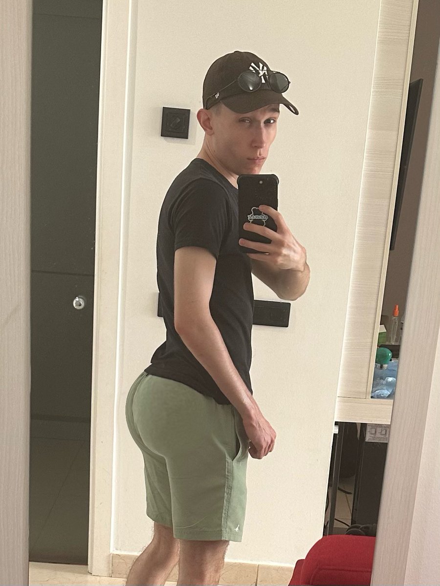 JackManifoldTwo's tweet image. I must not fucking exist then