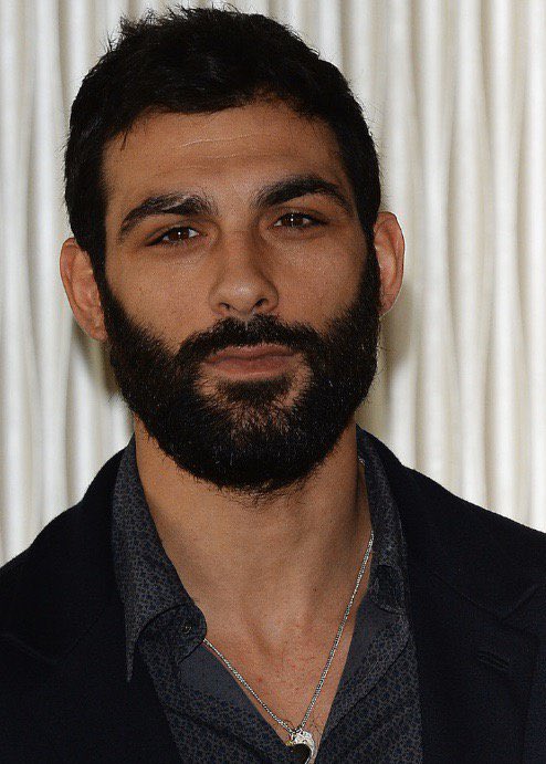 JoseffCookz's tweet photo. My type based on looks (just be hairy and bearded) https://t.co/ZusaLZlHUP