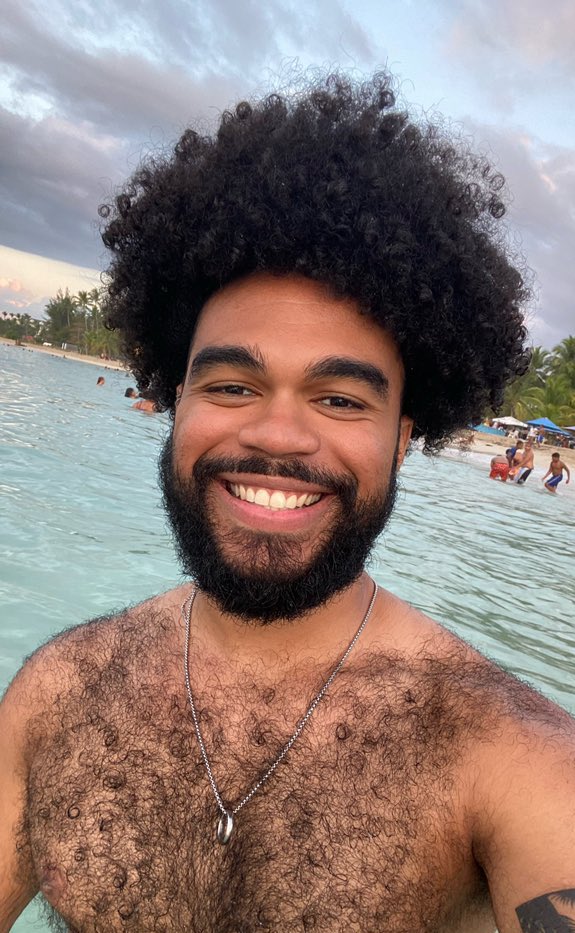 JoseffCookz's tweet photo. My type based on looks (just be hairy and bearded) https://t.co/ZusaLZlHUP