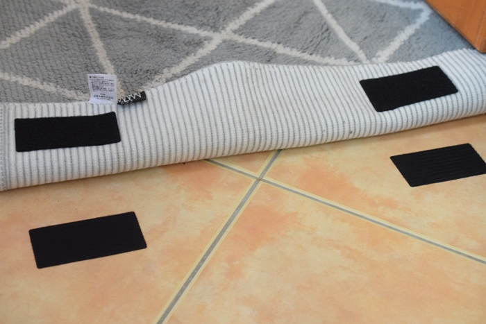 purity798's tweet photo. ブログ更新しました♬ 【買ってよかった(・∀・)】「超強力面ファスナー(マジックテープ)」我が家ではまずここに使ってみました♪ #超強力面ファスナー #iHouse #面ファスナー #マジックテープ #ホットメルト #滑り止め #キッチンマット
https://t.co/3JKHeWAHwZ https://t.co/7yvAlLLh05