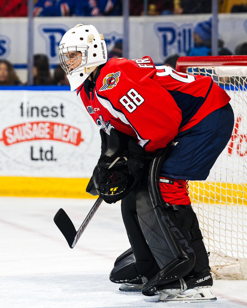 Per Head Coach Jerrod Smith, Carter Froggett will make his first career OHL start tonight 🥅

📸: Libby Hammond

#WindsorSpitfires