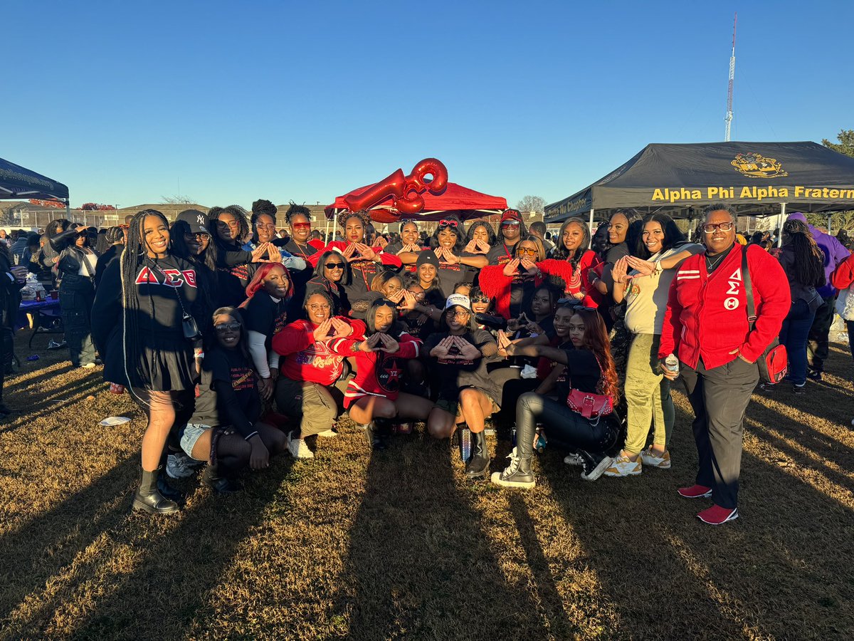 PAAC represented  at #UMESHomecoming tailgate joining @upsilonsigmadst . #EPICsisterhood  #UMESHC2023 @umesnews