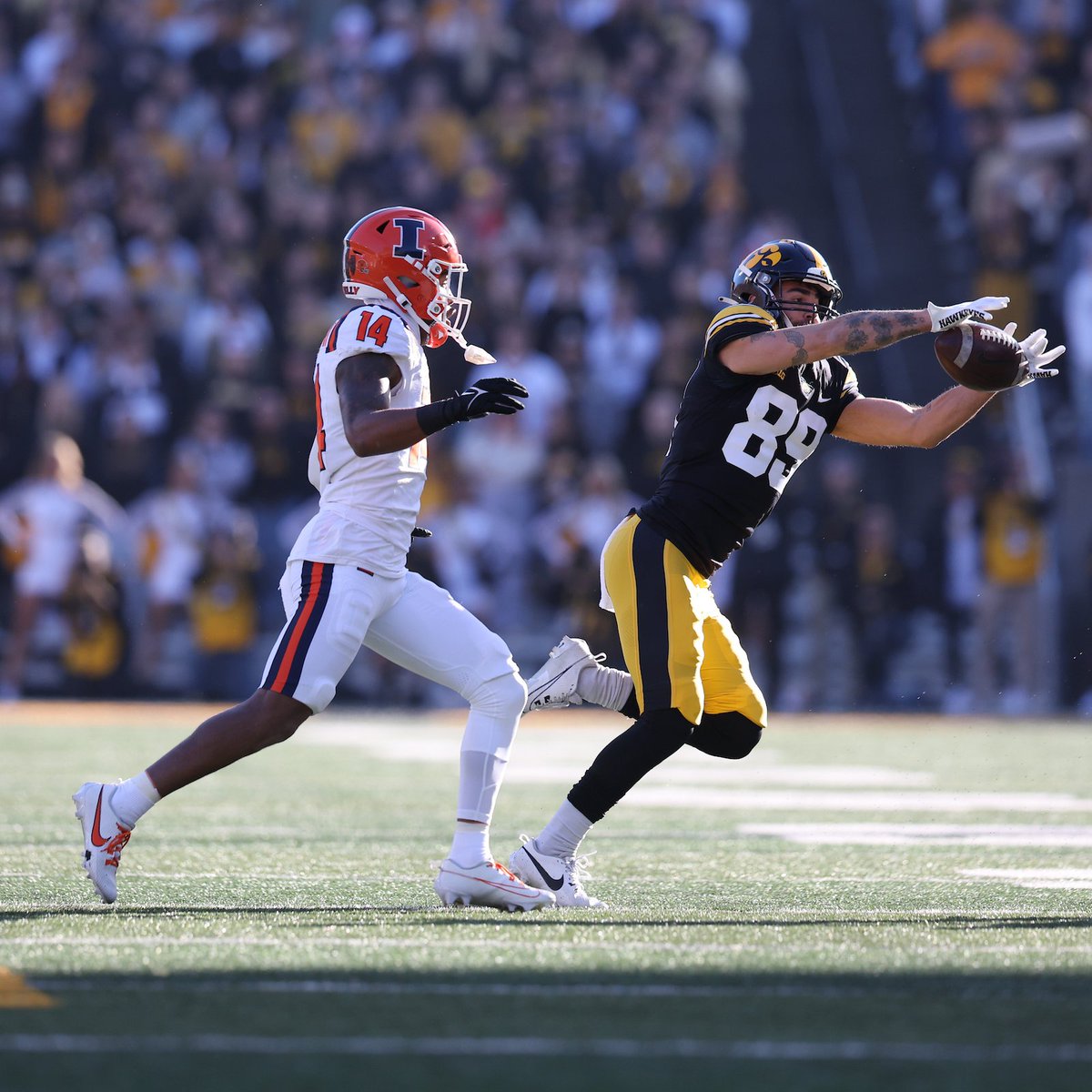 HawkeyeFBNotes's tweet photo. Nico Ragaini is now seventh all-time in receptions at the University of Iowa. 

He surpassed Ronnie Harmon today. 

#Hawkeyes https://t.co/YVtLihz4oZ