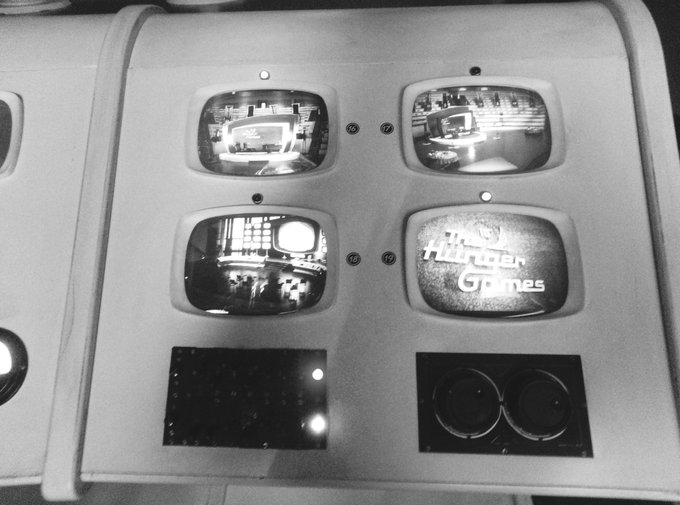 one things i love about francis is how much he cares about using practical effects to capture reactions<a href="/tag/thehungergames"class="tags"><span>&#35;thehungergames</span></a><a href="/tag/theballadofsongbirdsandsnake"class="tags"><span>&#35;theballadofsongbirdsandsnake</span></a>